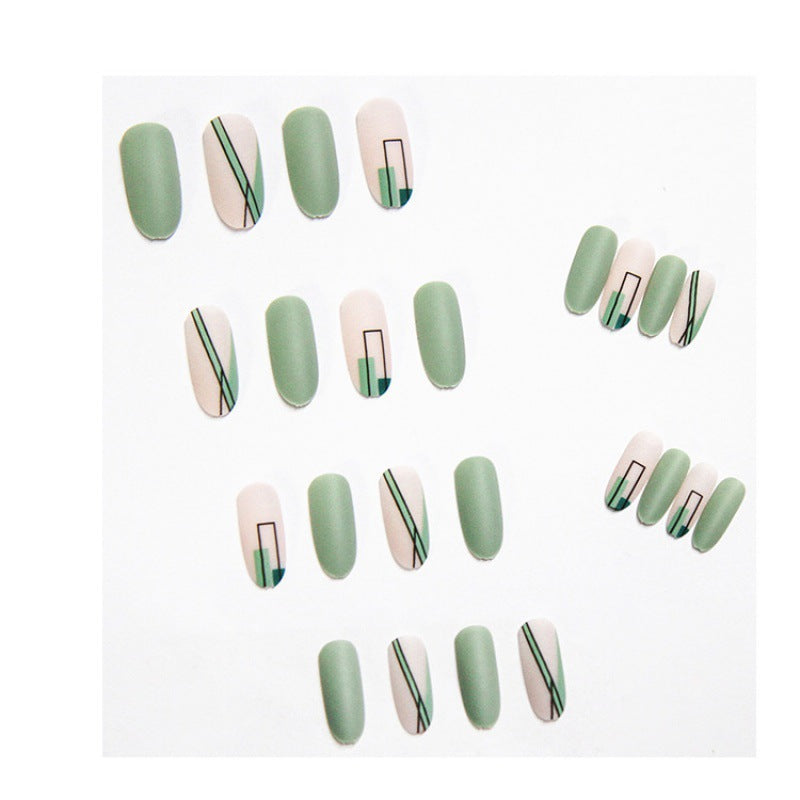 New Removable Geometric False Nail