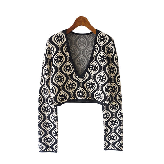 V-neck Color Contrast Pattern Knitted Sweater Women's Design Sense