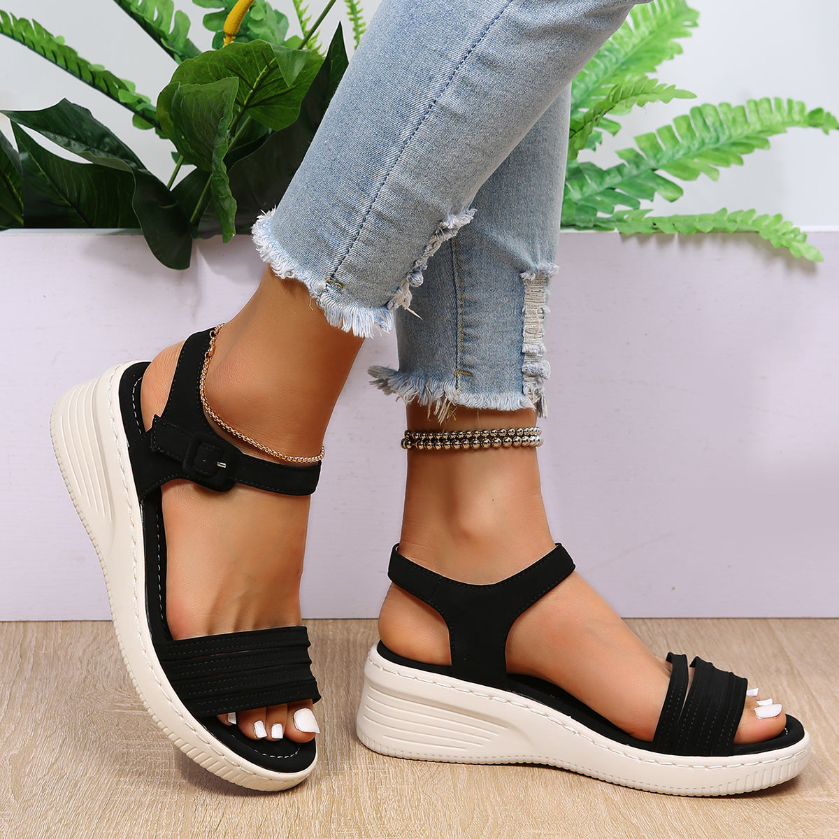 Ripped-heel Platform Stitched Strap Sandals