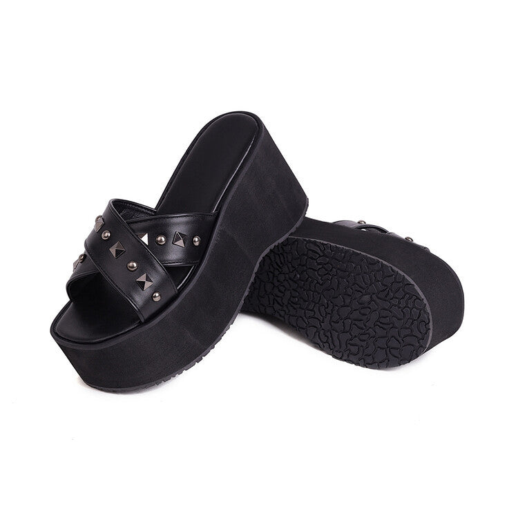 Loose-bottomed Rivet Women's Thick-soled Sandals And Slippers