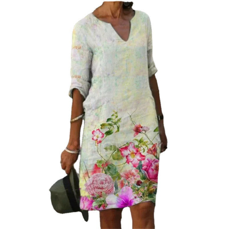 Mid-Length Dress with Floral Print in a Loose and Large Size, Featuring a V-Neck