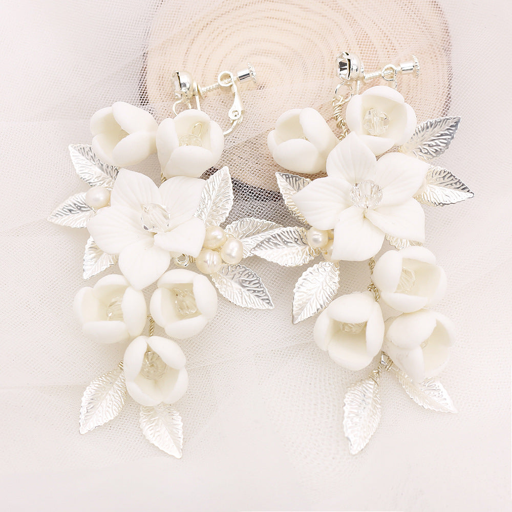 Temperament Simple White Ceramic Flower Bridal Earrings