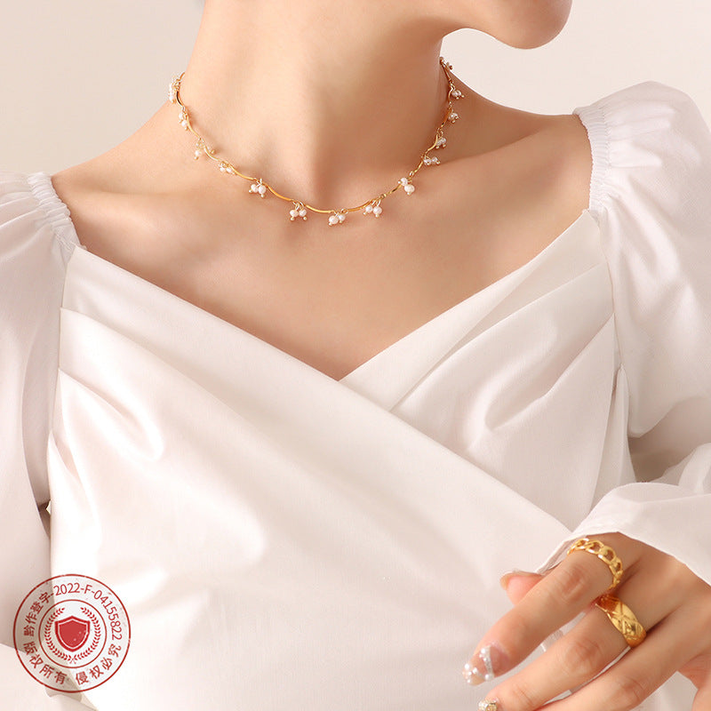 Gentle Natural Freshwater Pearl Necklace Fashion