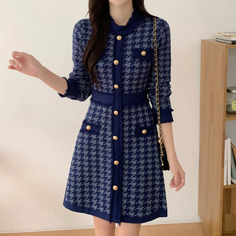 Retro Round Neck Dress with Collar and Thousand Bird Check in a Collision of Colors