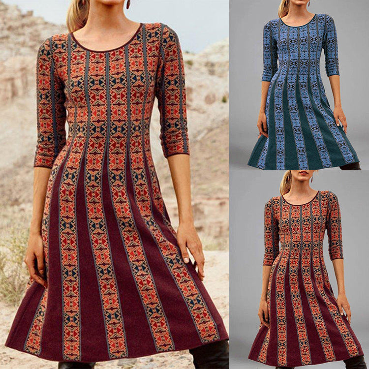 Round Neck Three-Quarter Sleeve Dress with Casual Positioning Printing