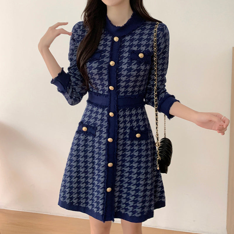 Retro Round Neck Dress with Collar and Thousand Bird Check in a Collision of Colors