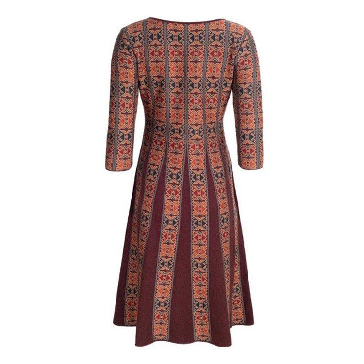 Round Neck Three-Quarter Sleeve Dress with Casual Positioning Printing