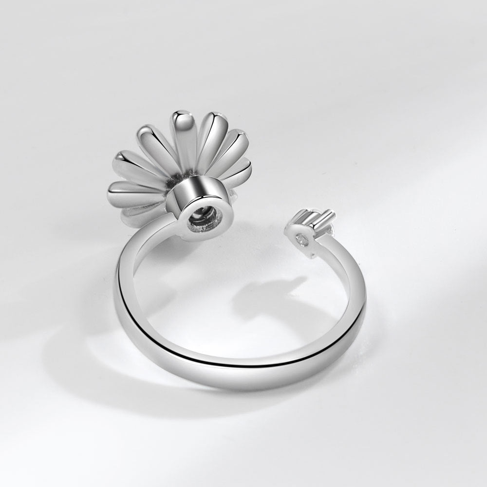 Fashion Adjustable Sunflower Rotating Ring