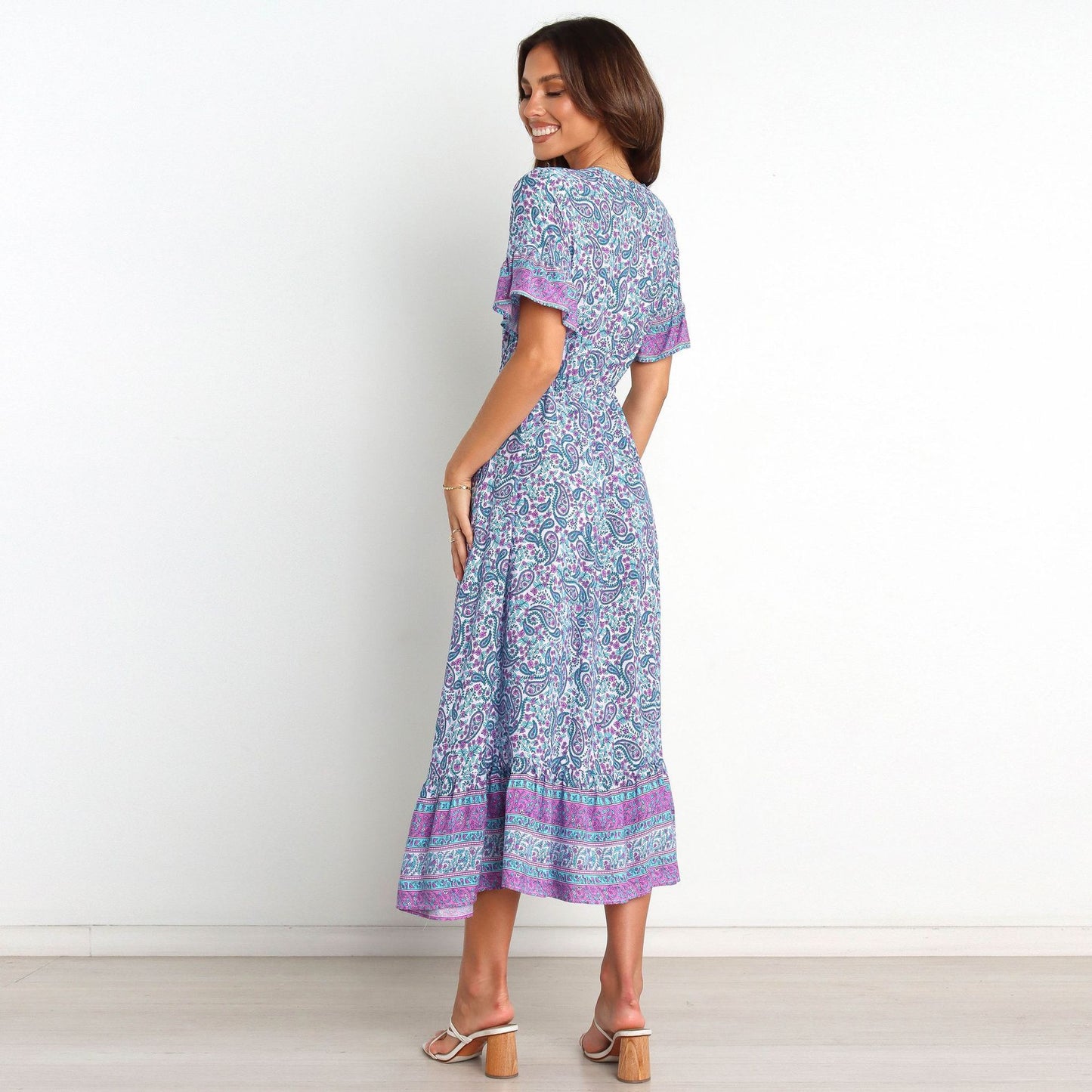 Boho Resort Style Dress with Floral Long Skirt: Perfect for Any Occasion