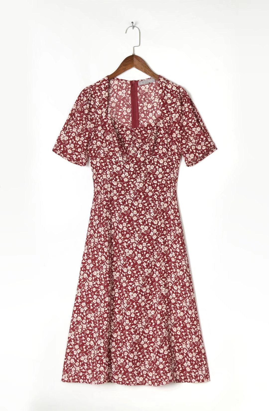 Short Sleeve Print Dress with a Square Neck