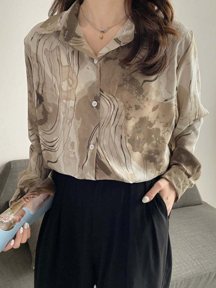 Design-Savvy Long-Sleeved Shirt for Ladies, Ideal for All Occasions